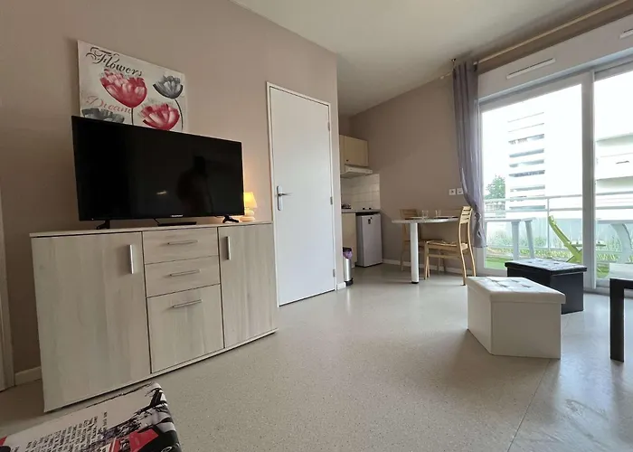 Appt - Lr040-003 Apartment *