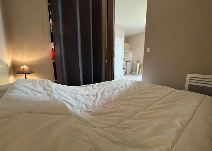 Appt - Lr040-003 * لا روشيل